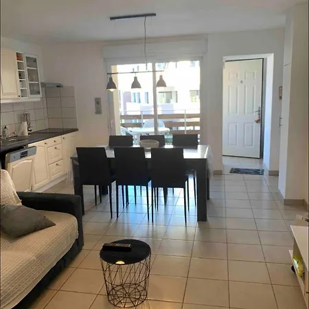 Appartement Magnifique T3 Avec Balcon Vue Montagne , Plein Centre Et Proche Du