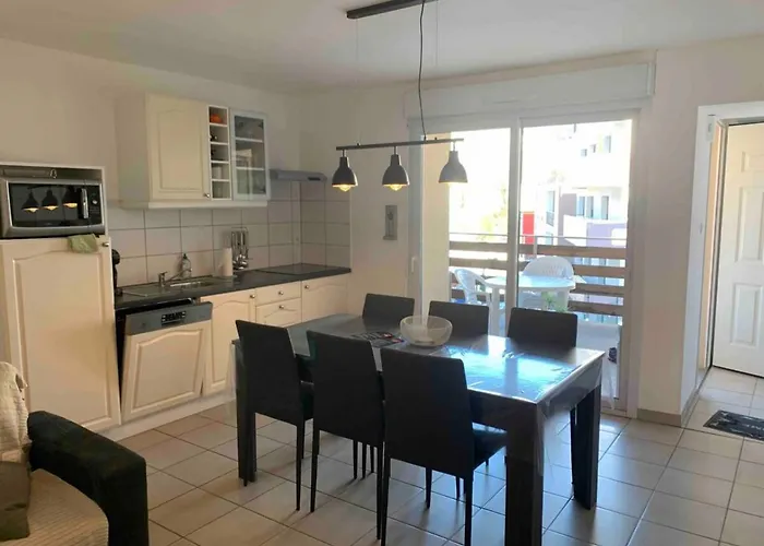 Appartement Magnifique T3 Avec Balcon Vue Montagne , Plein Centre Et Proche Du *