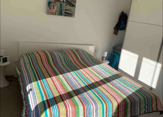 Appartement Magnifique T3 Avec Balcon Vue Montagne , Plein Centre Et Proche Du