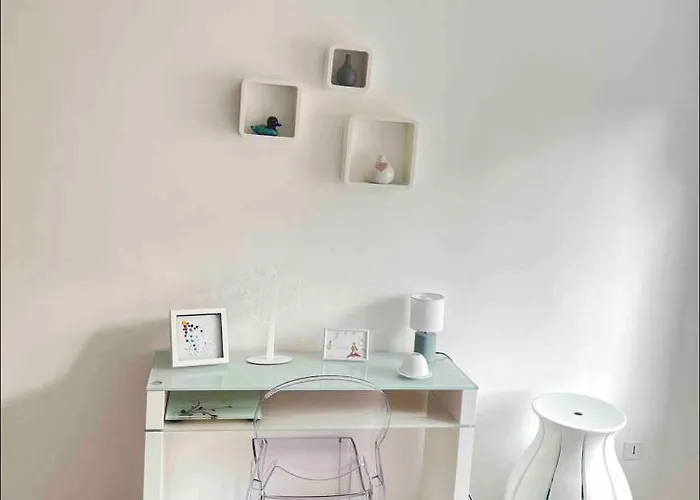 Magnifique T3 Avec Balcon Vue Montagne , Plein Centre Et Proche Du *