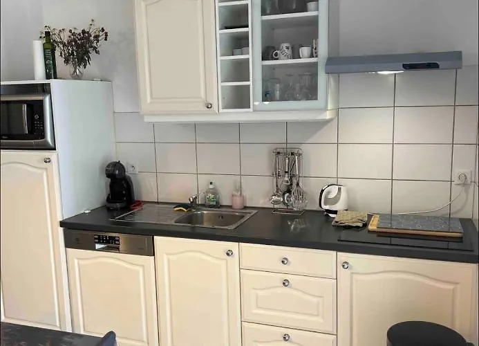 Appartement Magnifique T3 Avec Balcon Vue Montagne , Plein Centre Et Proche Du