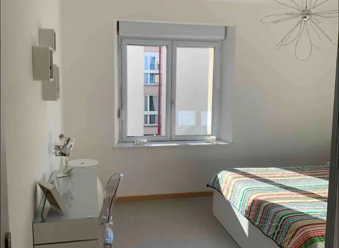 Magnifique T3 Avec Balcon Vue Montagne , Plein Centre Et Proche Du * Gérardmer