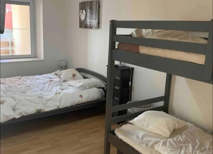 Appartement Magnifique T3 Avec Balcon Vue Montagne , Plein Centre Et Proche Du