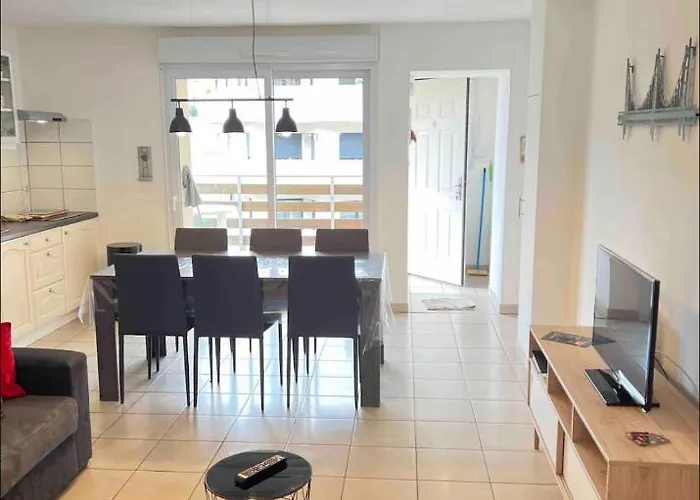 Magnifique T3 Avec Balcon Vue Montagne , Plein Centre Et Proche Du Gérardmer